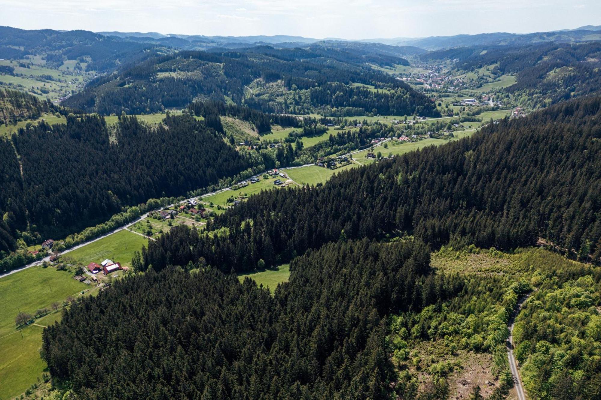 Pod Milonovou Lägenhet Velké Karlovice Exteriör bild